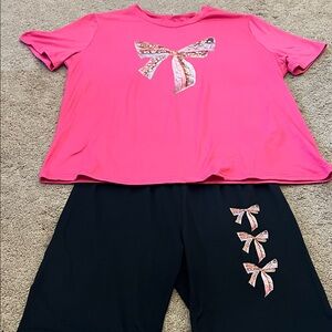 Women’s Outfit Set With Pink Bow Accents